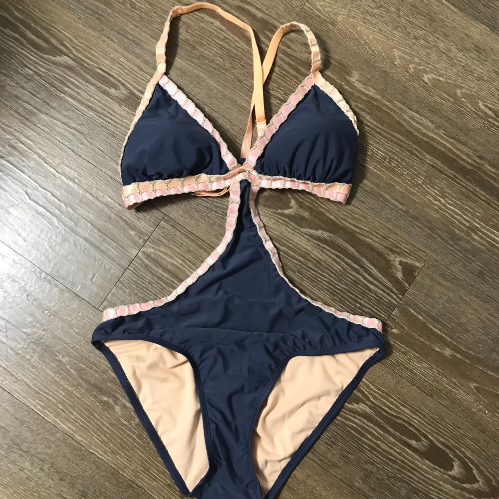 Target One Piece with Cutouts